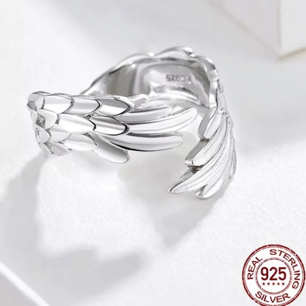 925 Sterling Silver Guardian Wings Ring